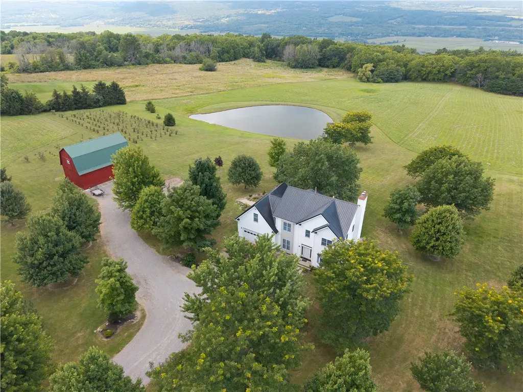 Property at 8200 Logan Road, Sparta, NY 14437