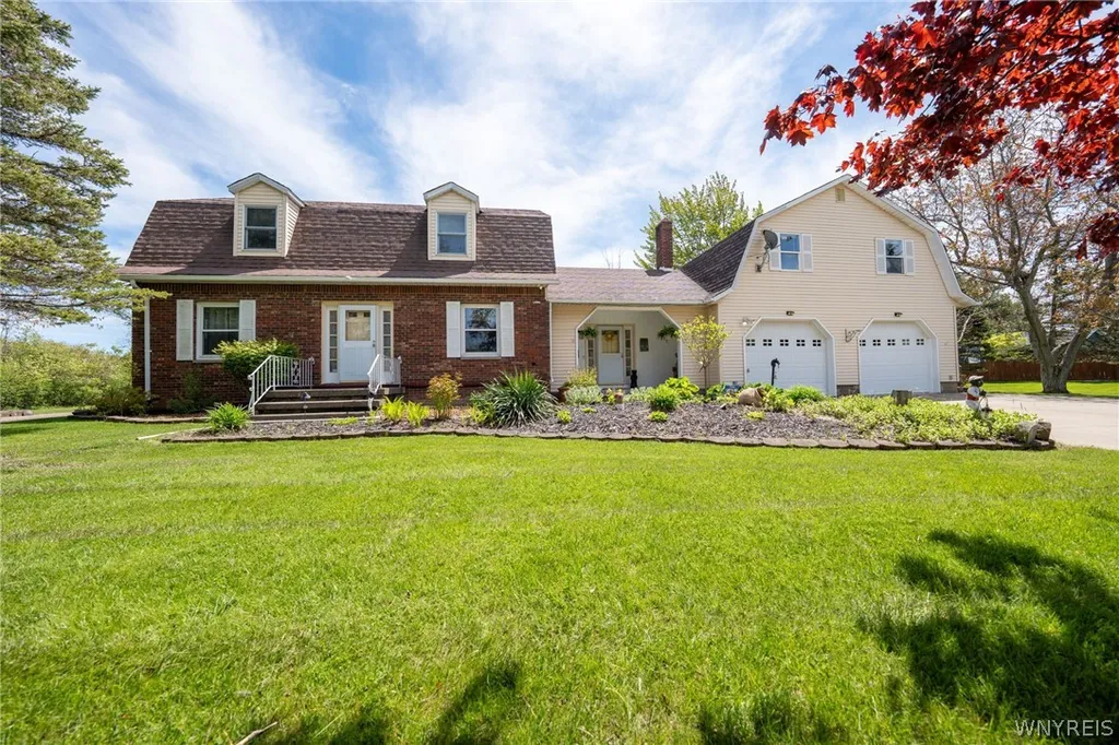 Property at 6275 Eckhardt Road, Hamburg, NY 14085