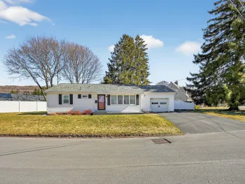 13 S Belmont Circle, Oneonta, New York 13820