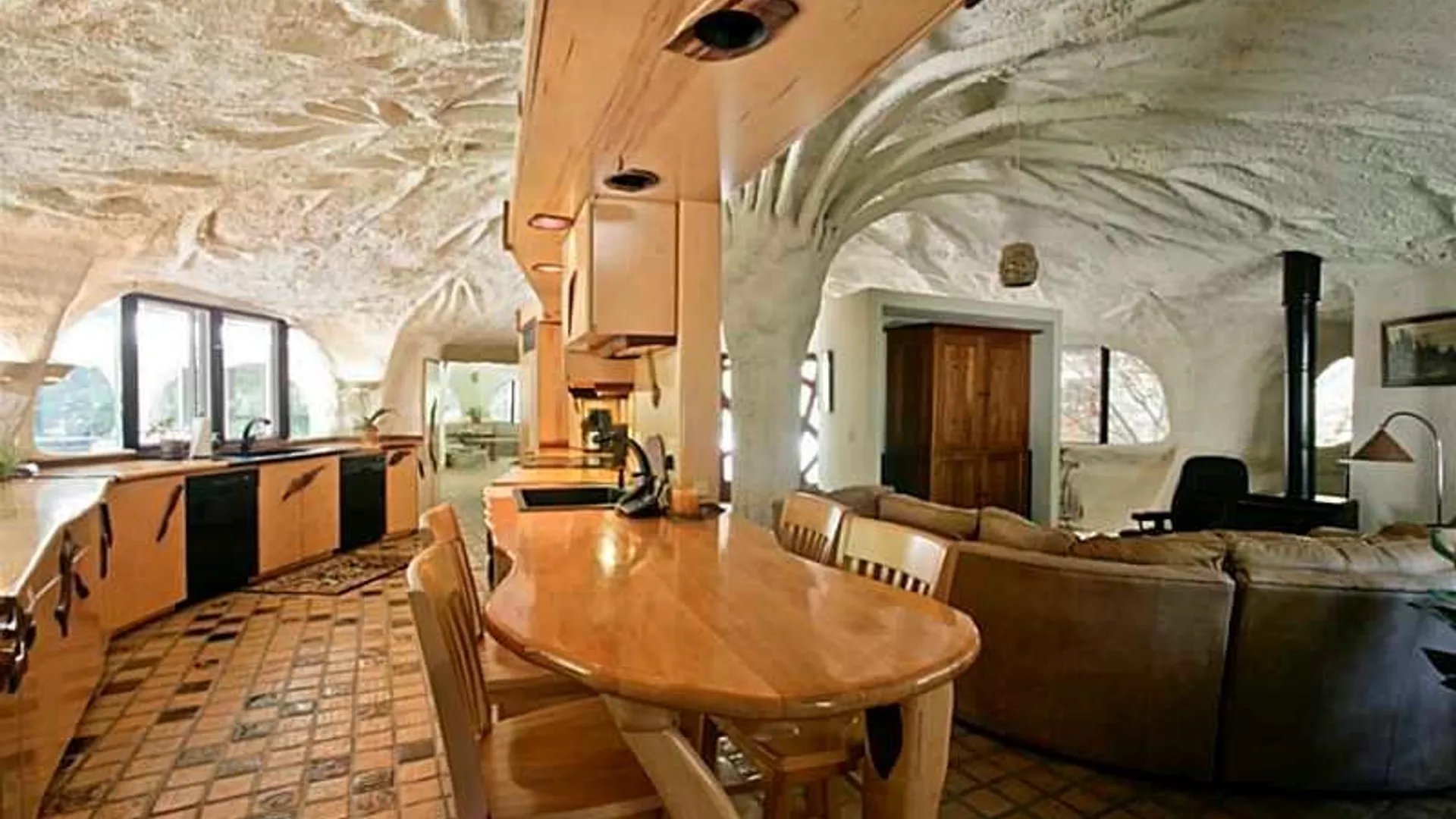 Property at 142 Park Road, Perinton, NY 14534 17