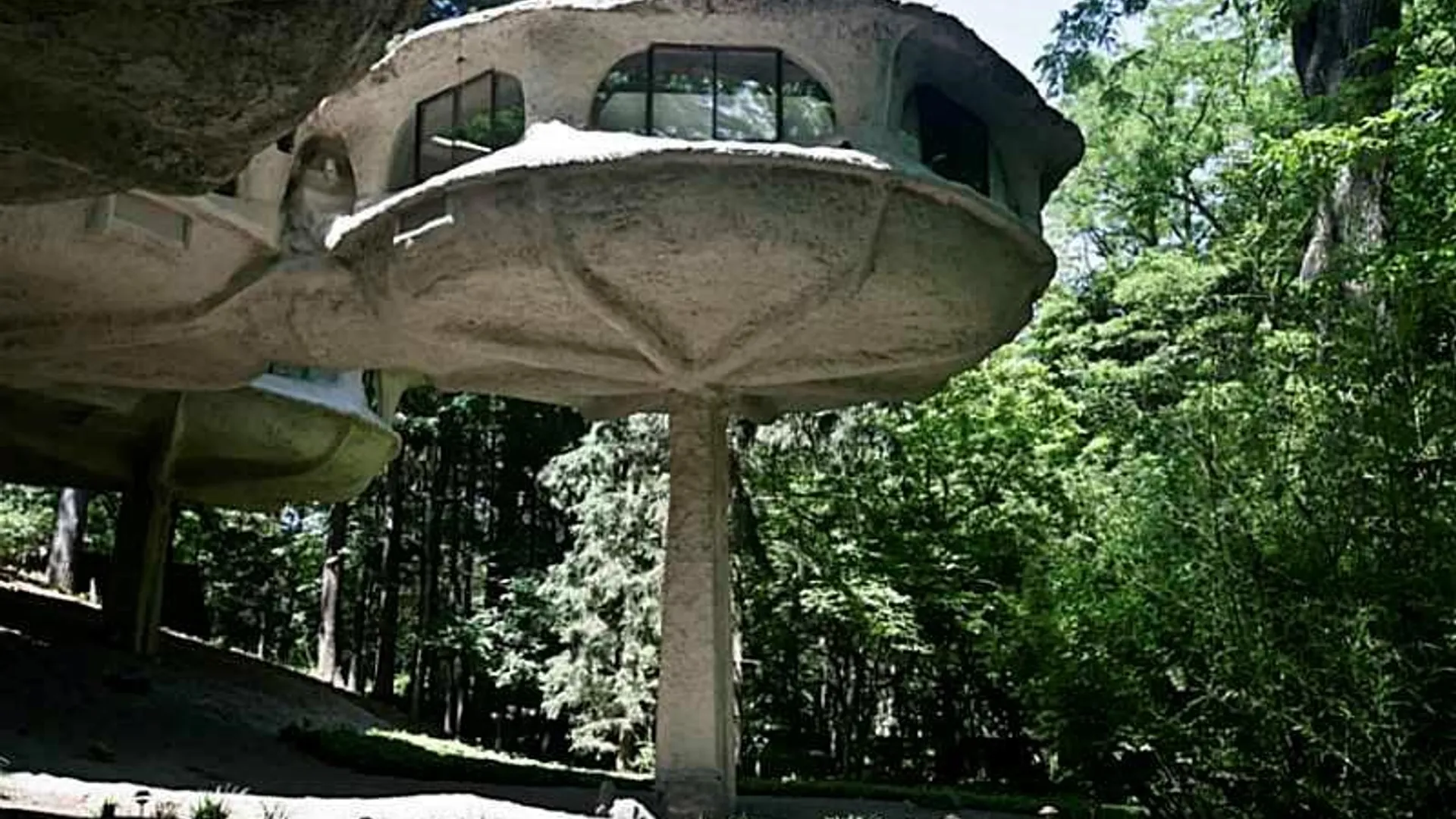 Property at 142 Park Road, Perinton, NY 14534 2