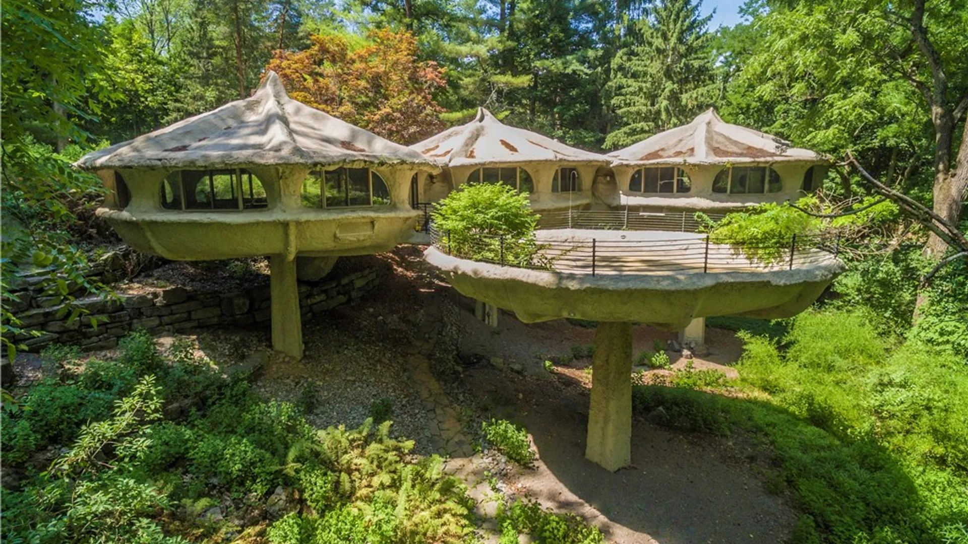 Property at 142 Park Road, Perinton, NY 14534 28