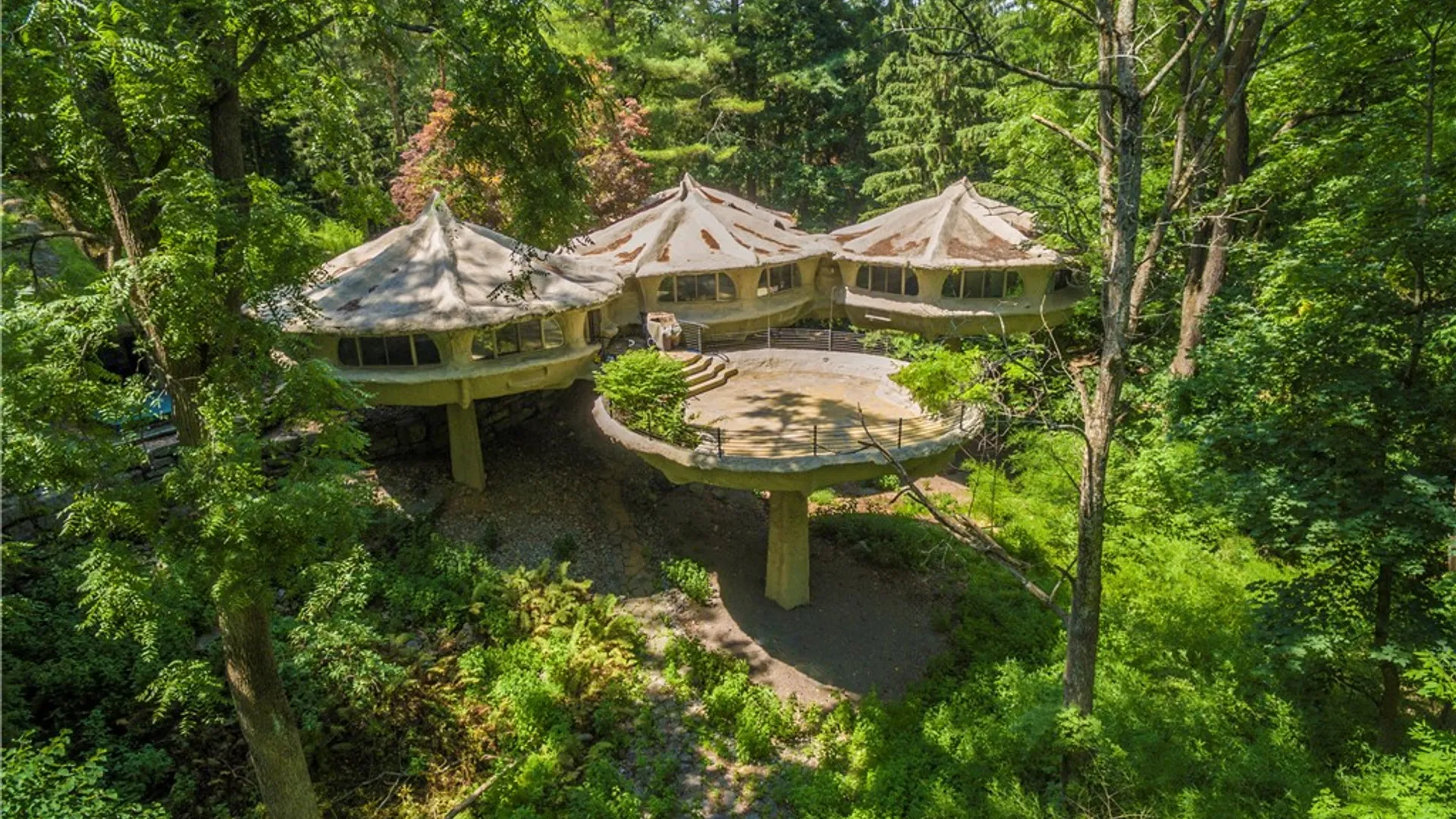 Property at 142 Park Road, Perinton, NY 14534 29