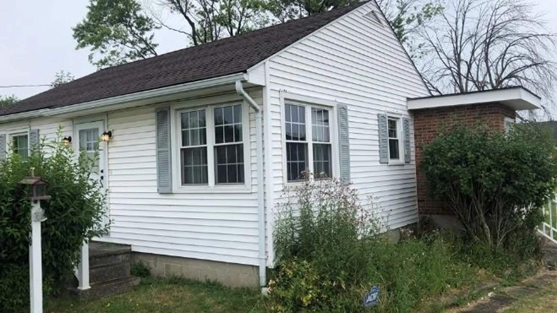 Property at 2890 Southwestern Boulevard, Orchard Park, NY 14127 3