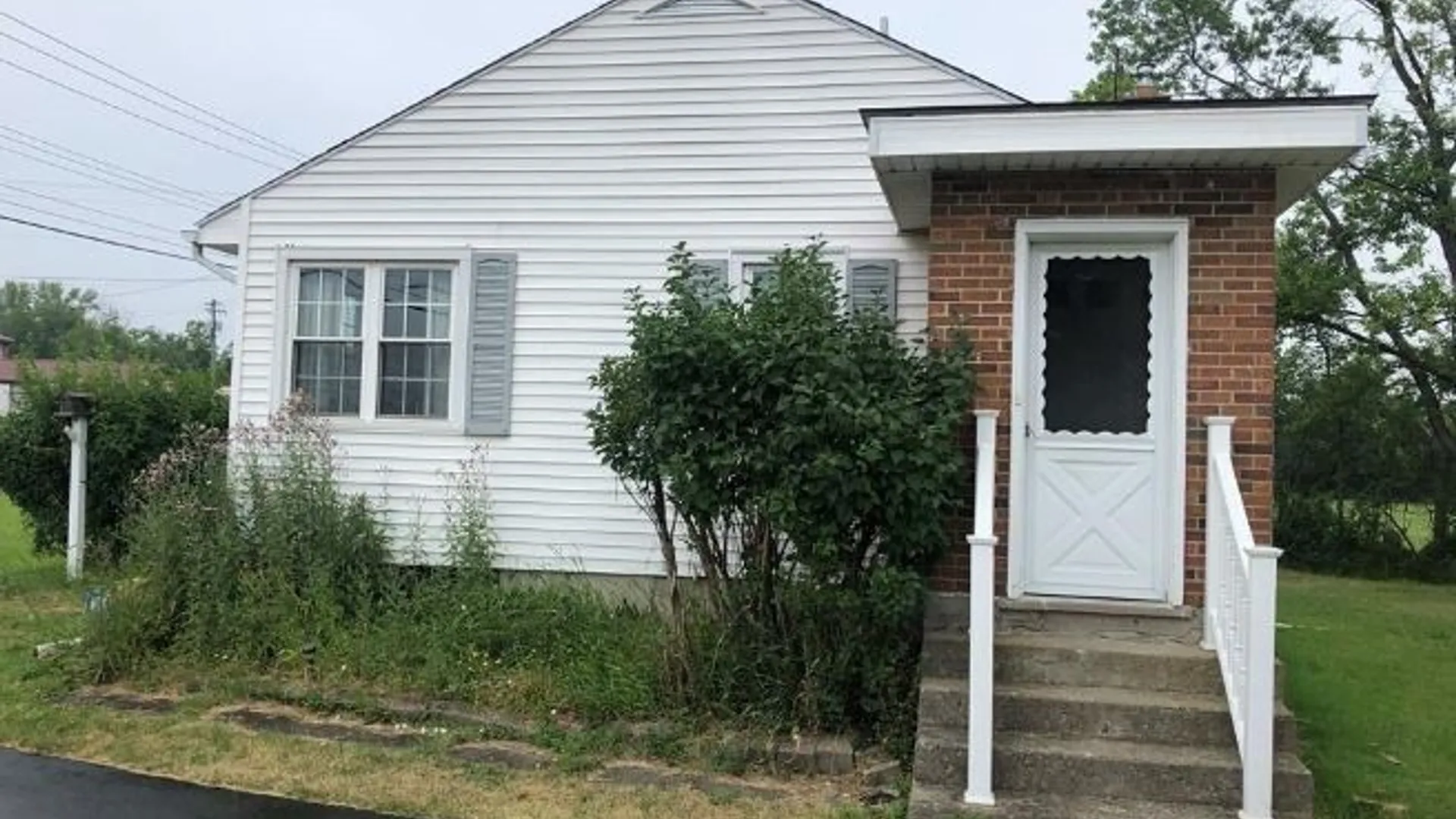 Property at 2890 Southwestern Boulevard, Orchard Park, NY 14127 4