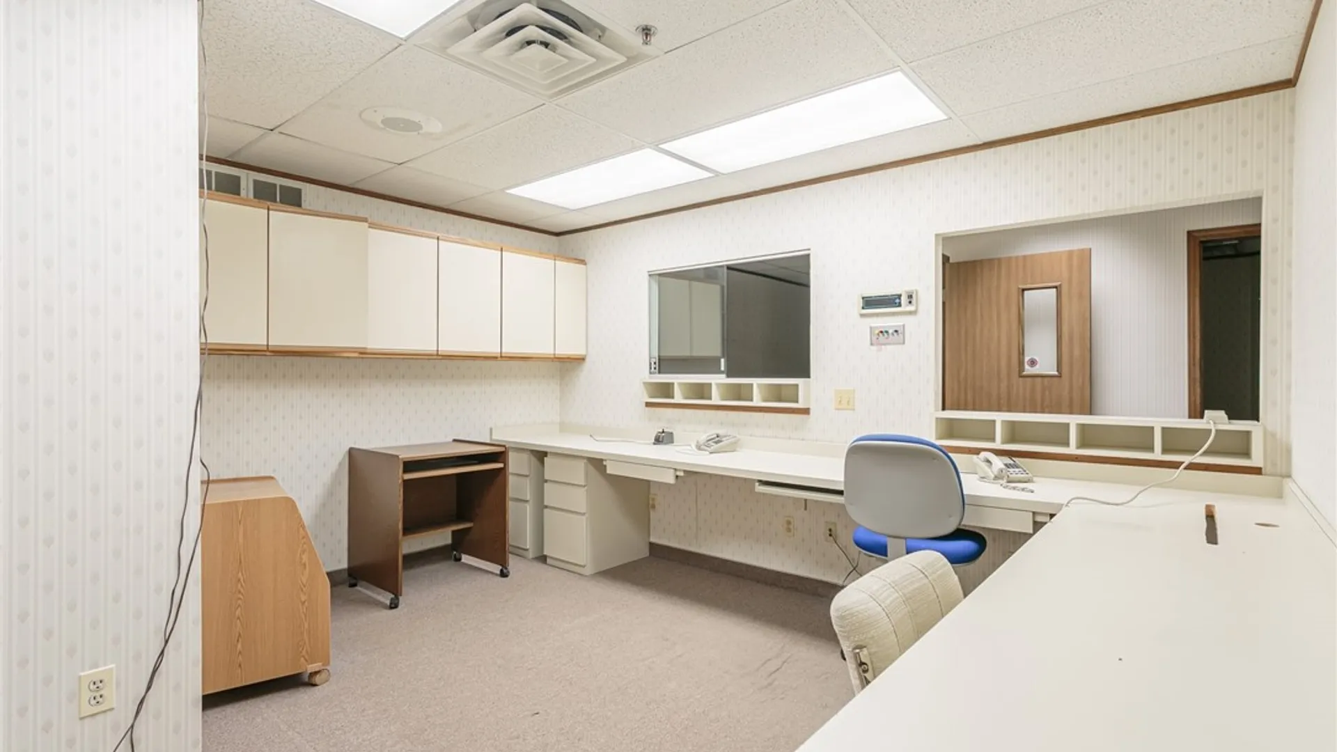 Property at 2005 Lyell Avenue, Gates, NY 14606 15