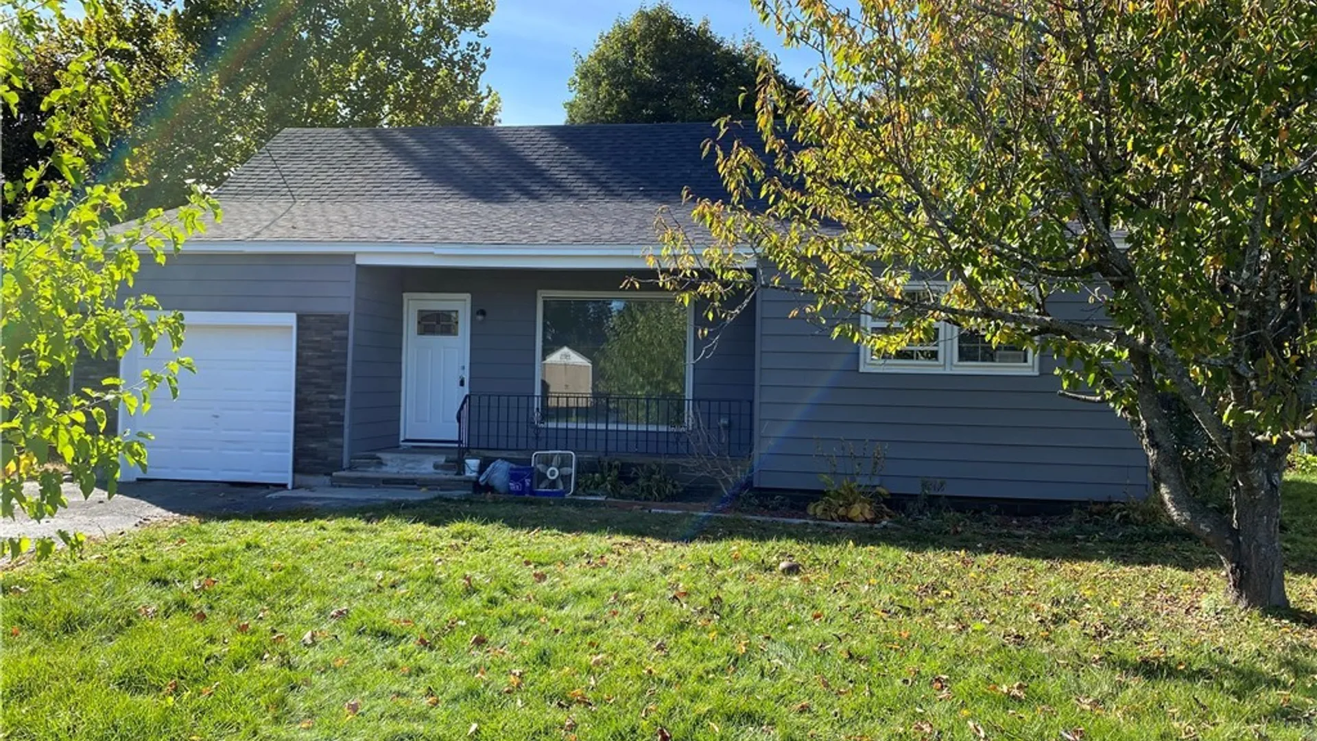 Property at 230 Orchard Drive, Salina, NY 13212 12