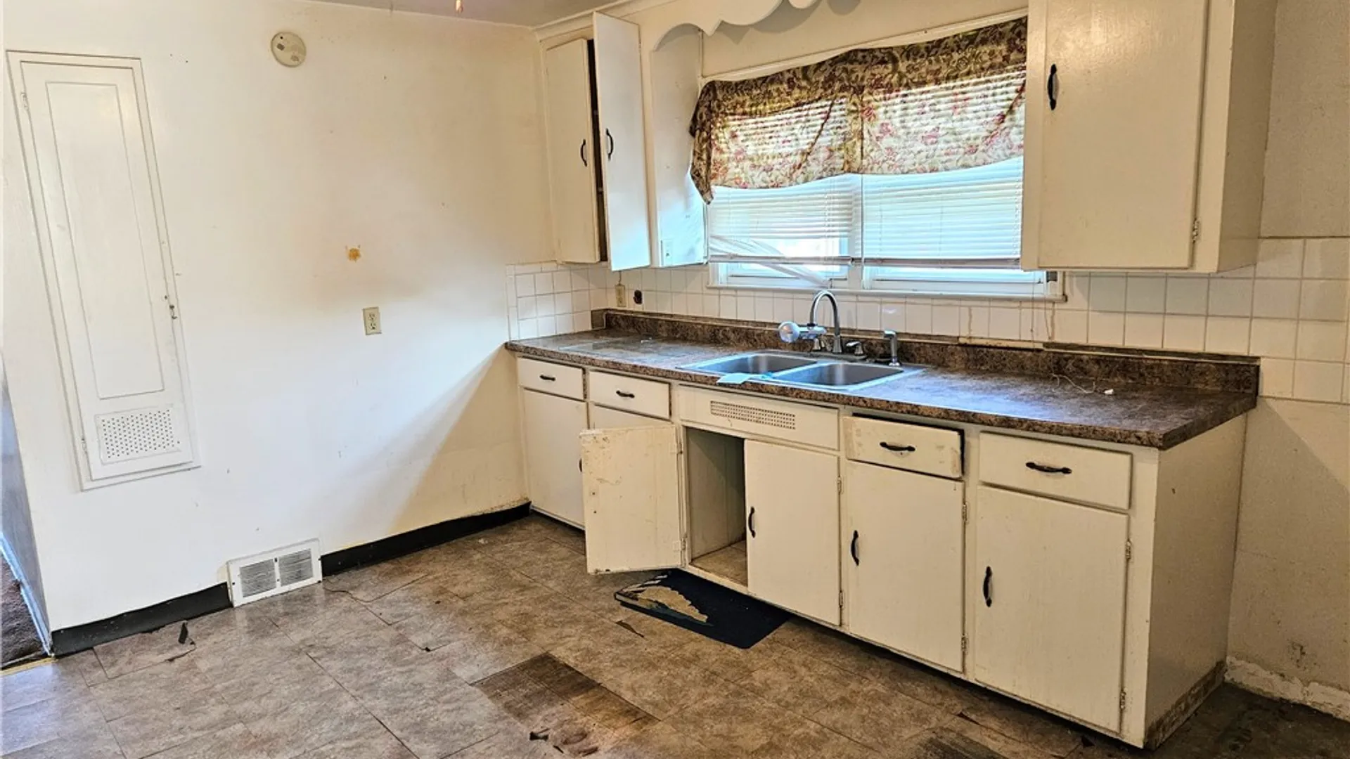 Property at 426 21st Street, Niagara Falls, NY 14303 16