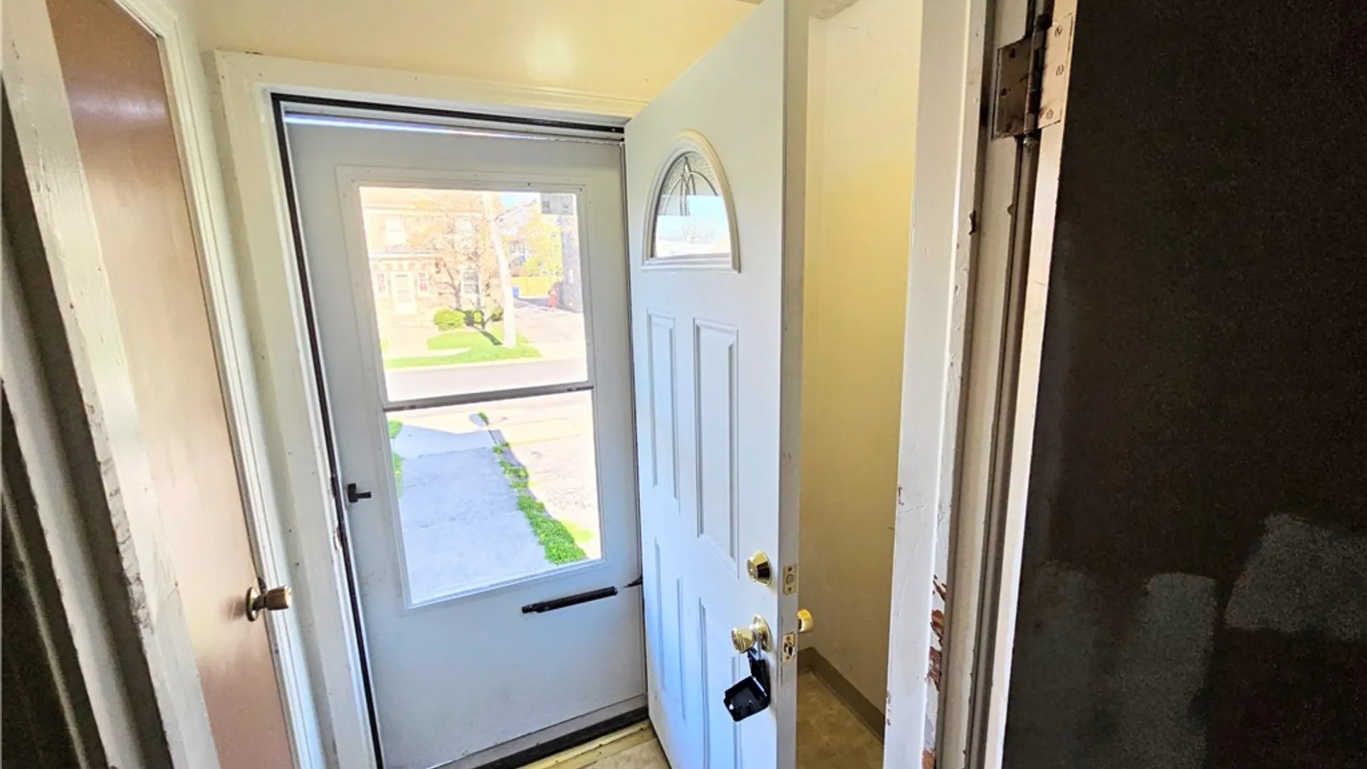 Property at 426 21st Street, Niagara Falls, NY 14303 4
