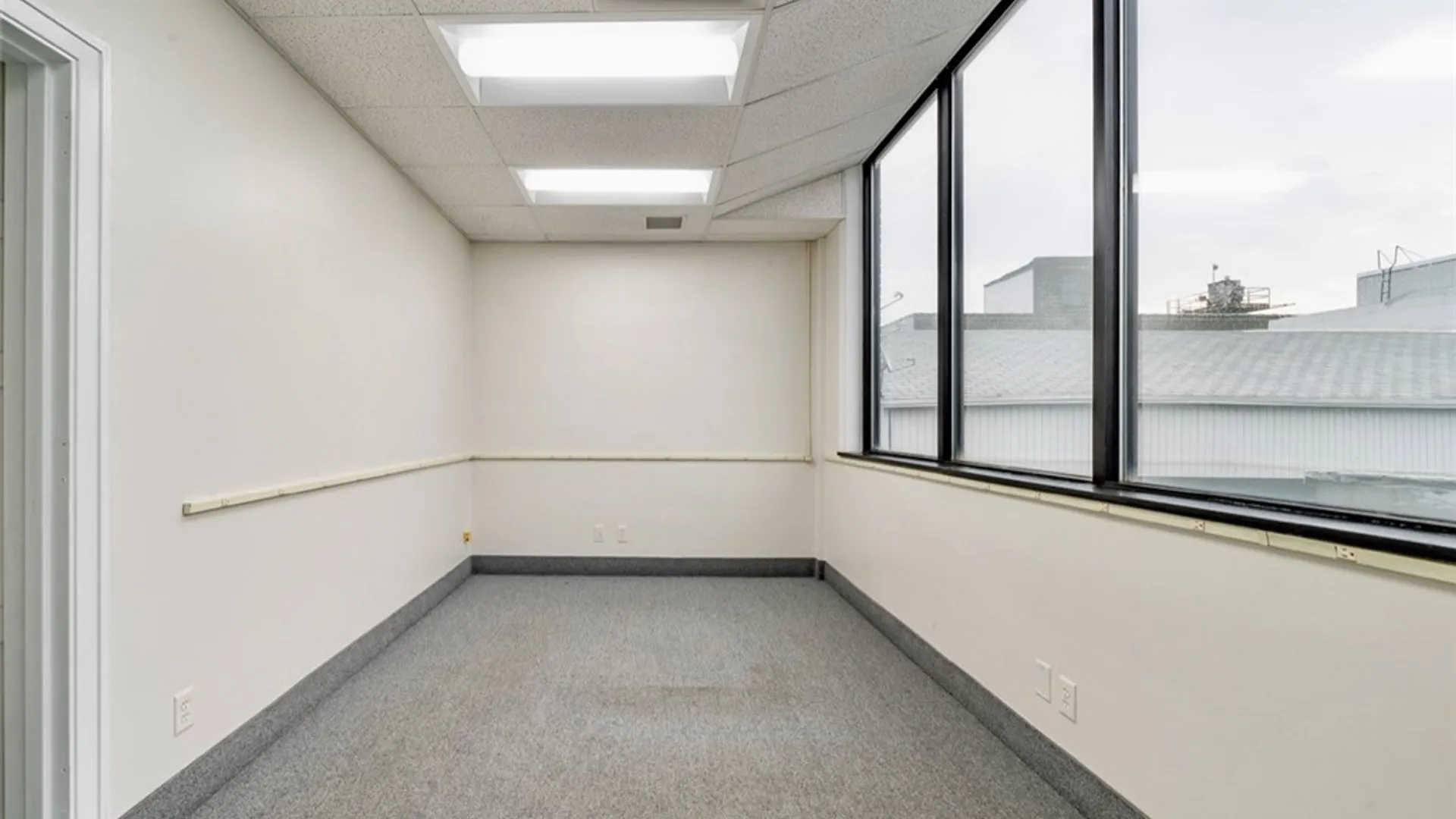 Property at 10 Mount Read Boulevard, Rochester, NY 14611 13