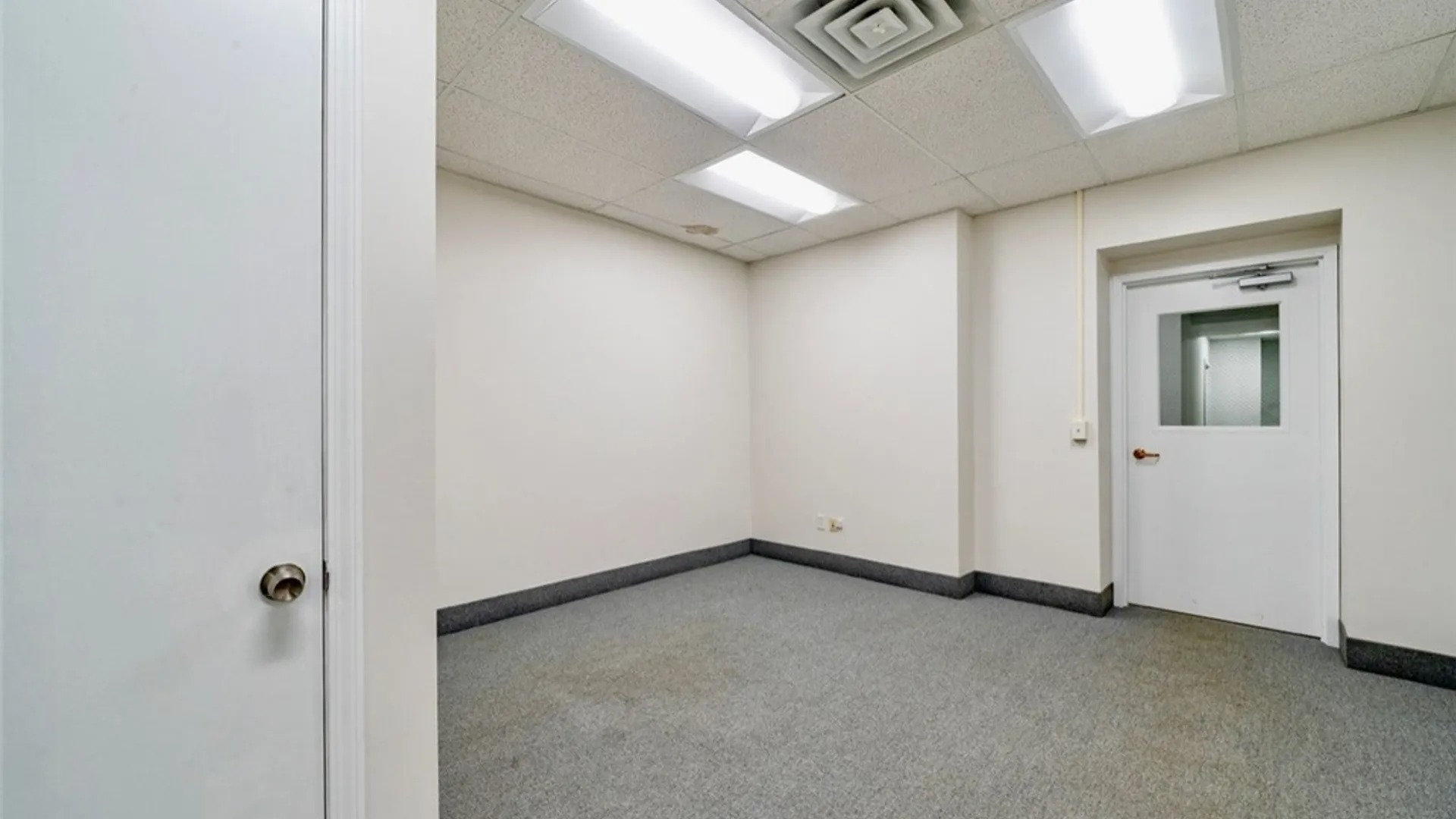 Property at 10 Mount Read Boulevard, Rochester, NY 14611 6