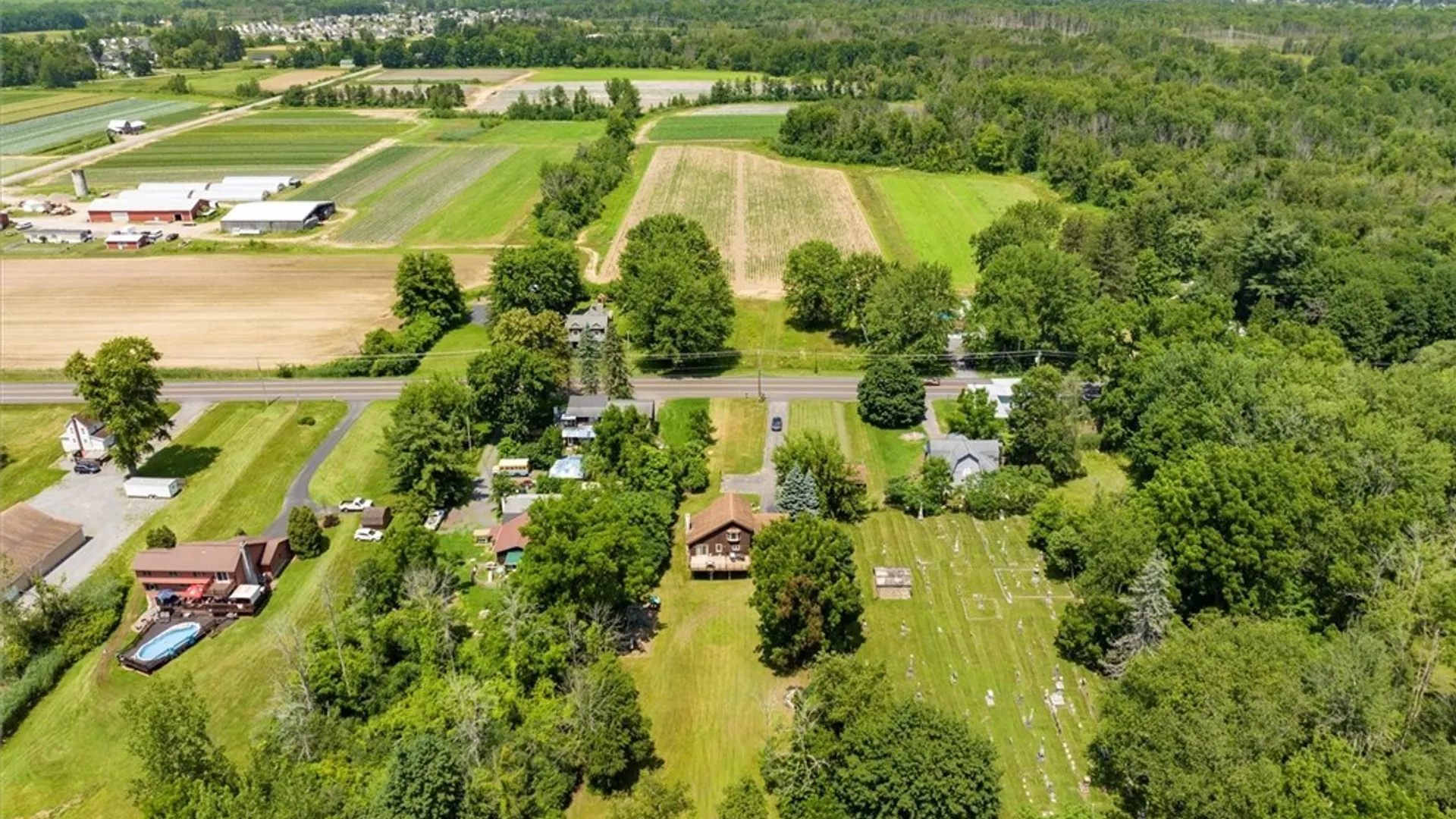 Property at 6576 State Route 31, Cicero, NY 13039 14