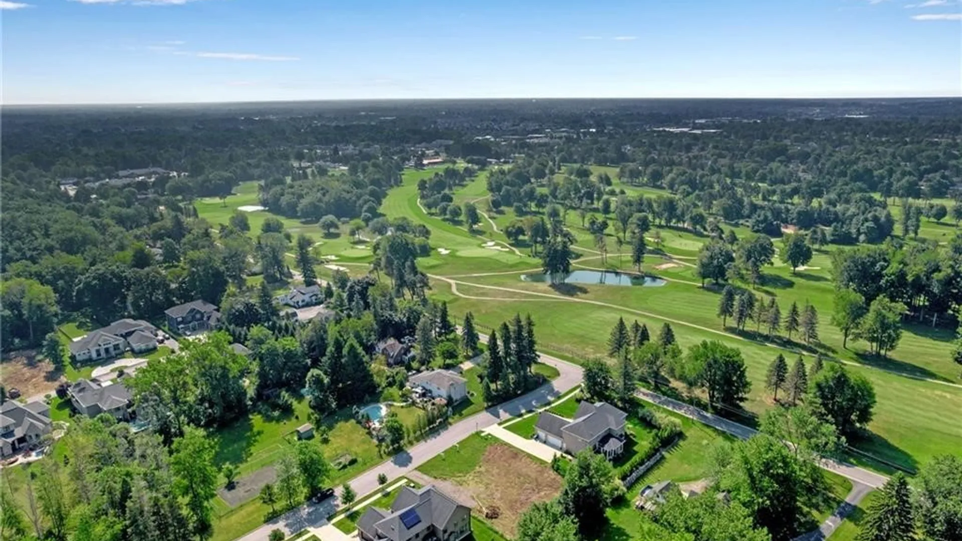 Property at 20 Van Pelt Court, Amherst, NY 14051 11