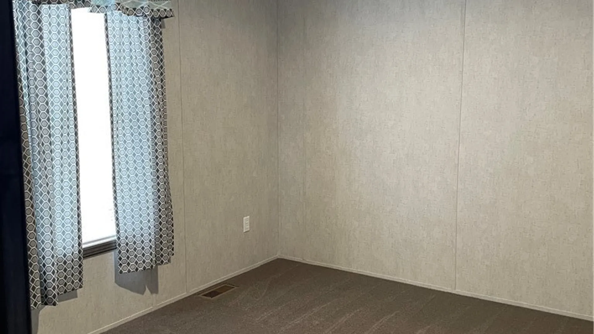 Property at 3473 South Park A11 Avenue, Hamburg, NY 14219 7