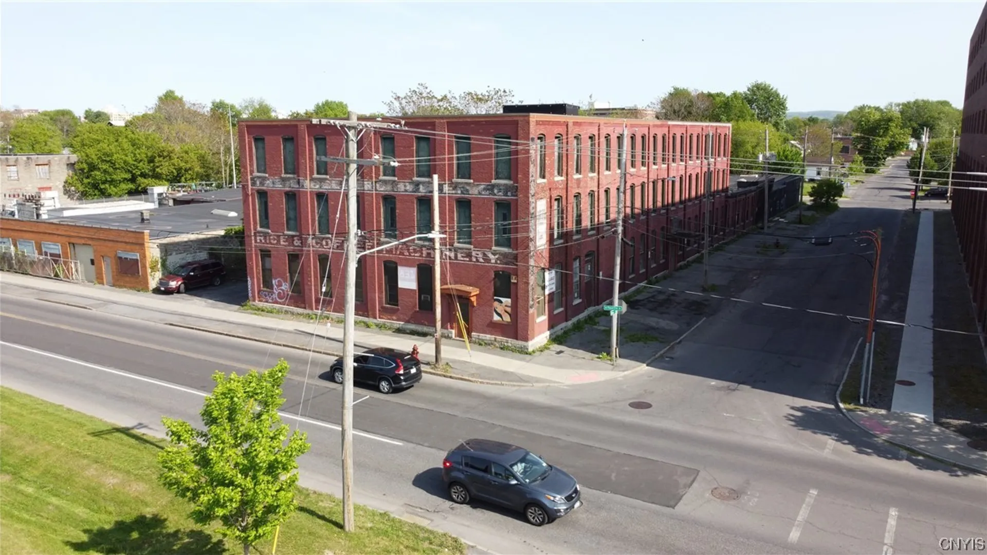 Property at 831 Fayette Street, Syracuse, NY 13204 4