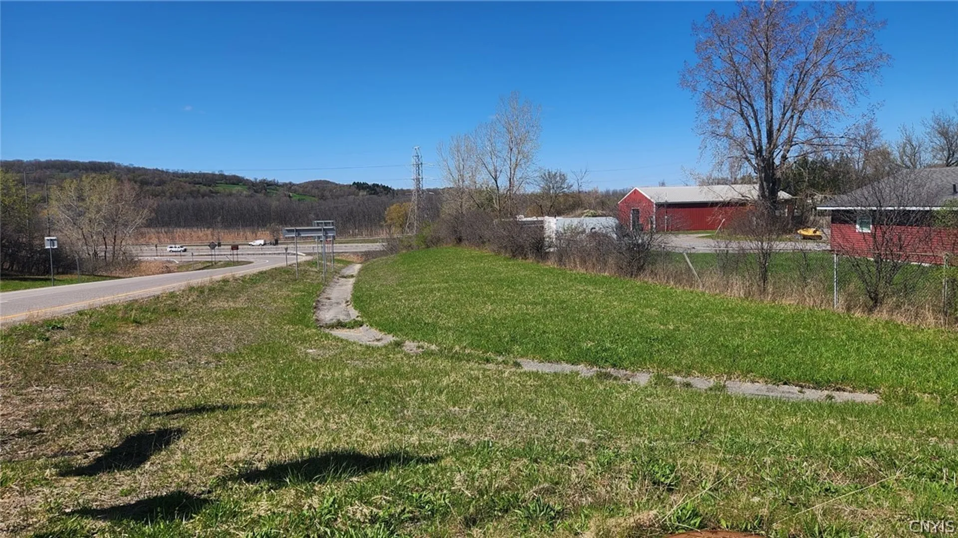 Property at 107 Bennett Road, Camillus, NY 13031 13