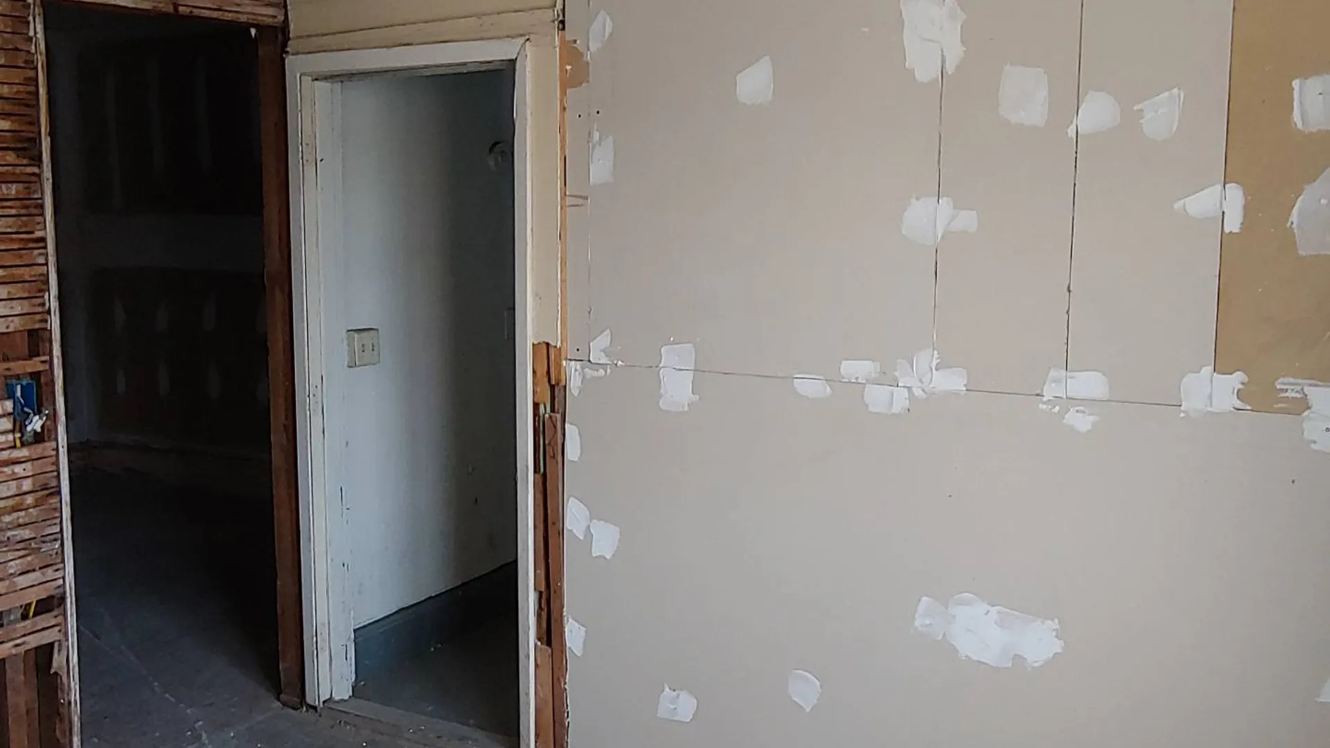 Property at 118-20 Borden Ave, Syracuse, NY 13205 8