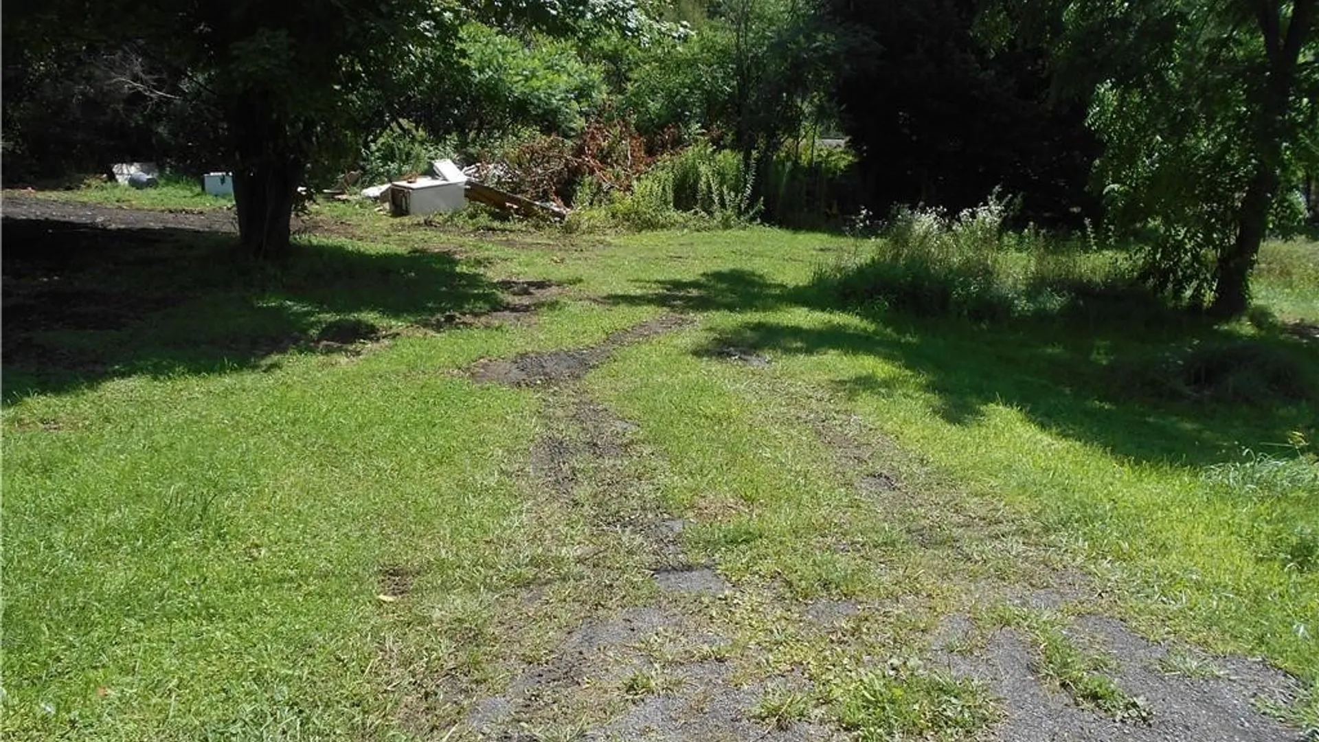 Property at 10628 Route 16, Yorkshire, NY 14042 17