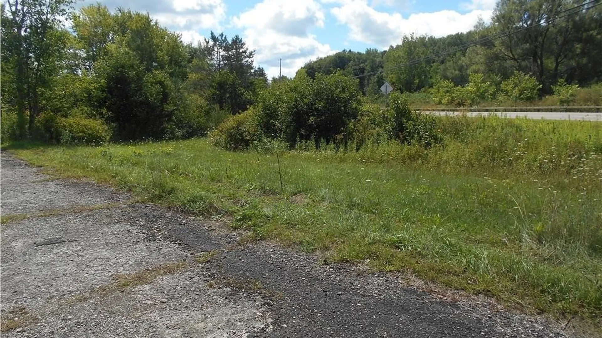 Property at 10628 Route 16, Yorkshire, NY 14042 24