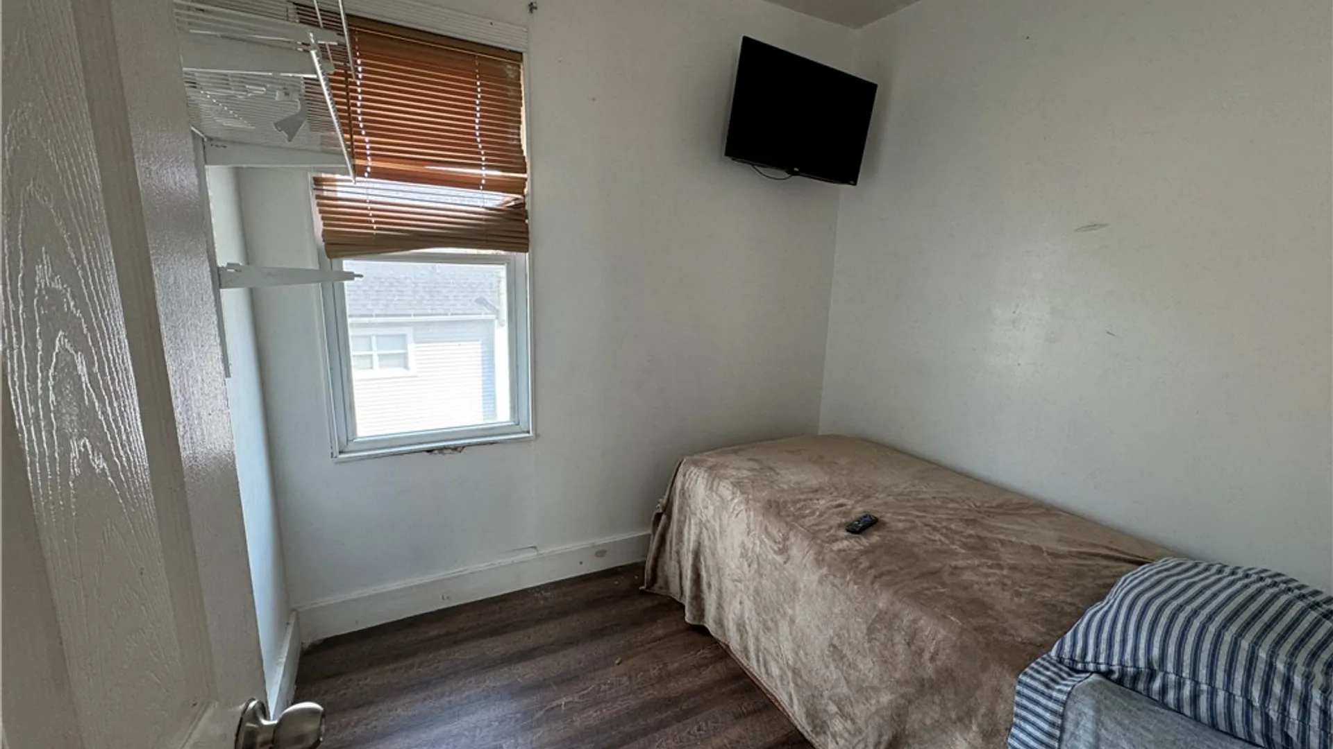 Property at 604 Upper Falls Boulevard, Rochester, NY 14605 27