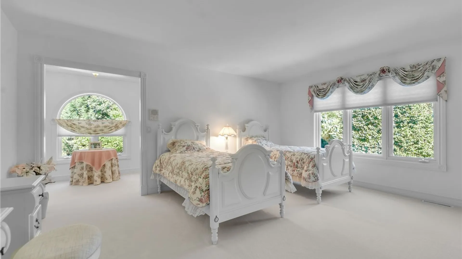 Property at 7 Woodcrest Drive, Aurora, NY 14127 33