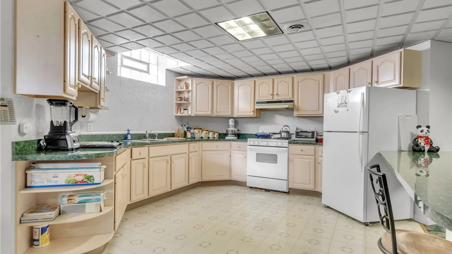 Property at 7 Woodcrest Drive, Aurora, NY 14127 36
