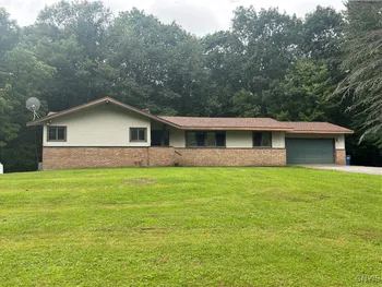 Property at 1120 State Route 49, Vienna, NY 13042