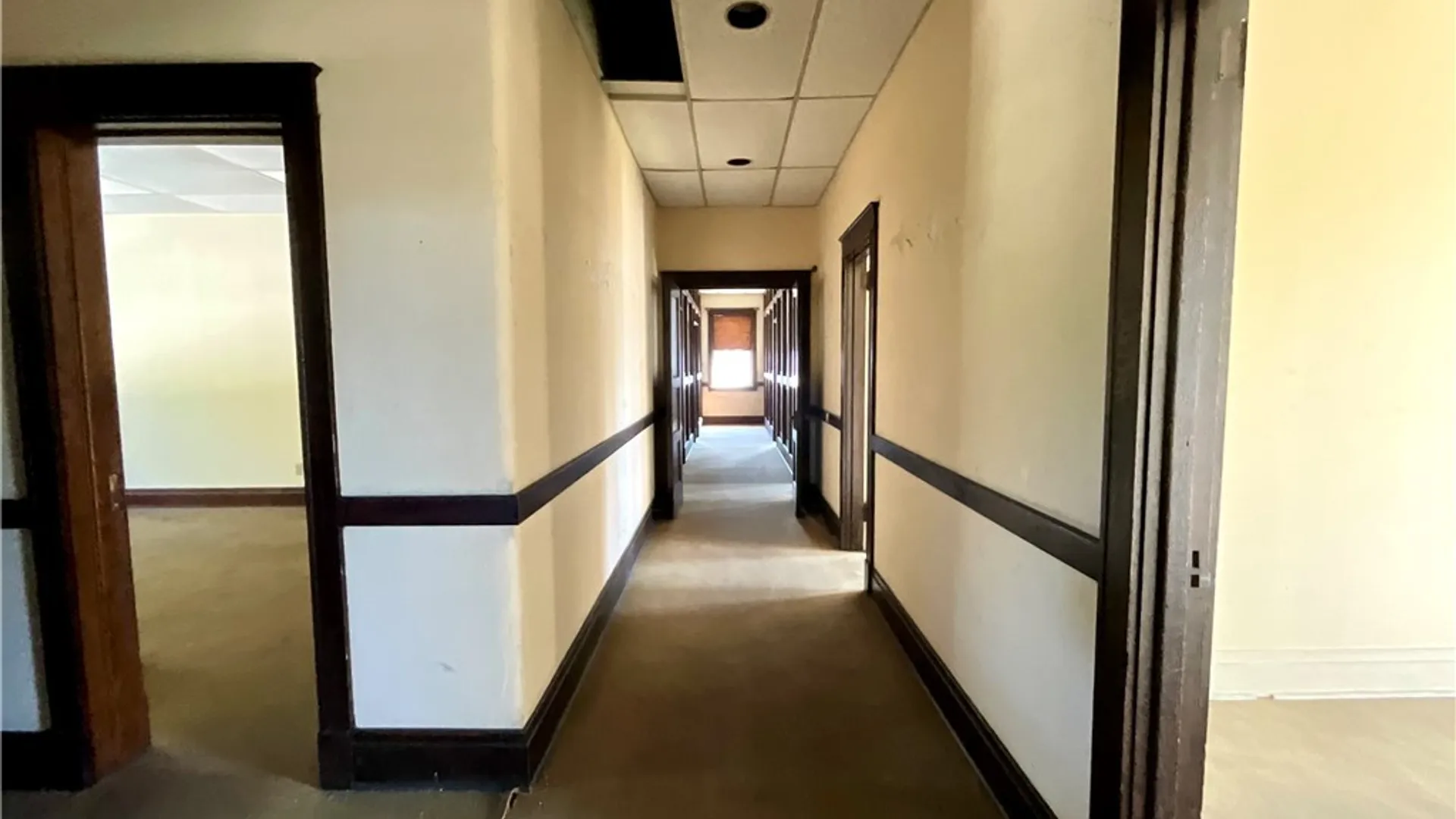 Property at 561 8th Street, Niagara Falls, NY 14301 14