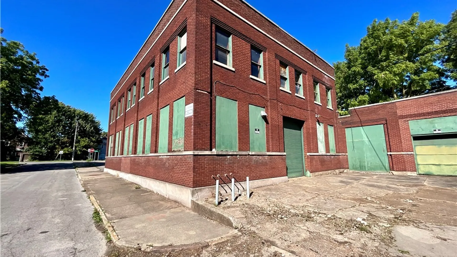 Property at 561 8th Street, Niagara Falls, NY 14301 5