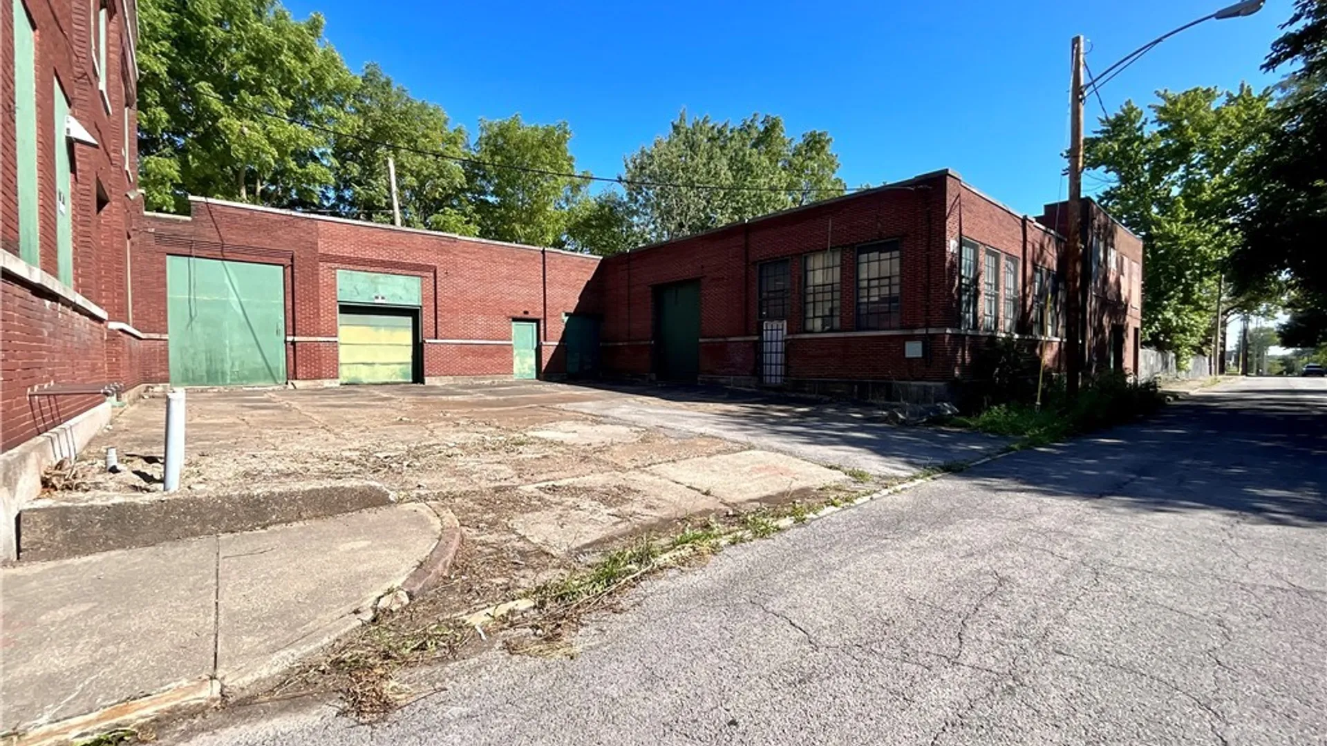 Property at 561 8th Street, Niagara Falls, NY 14301 7