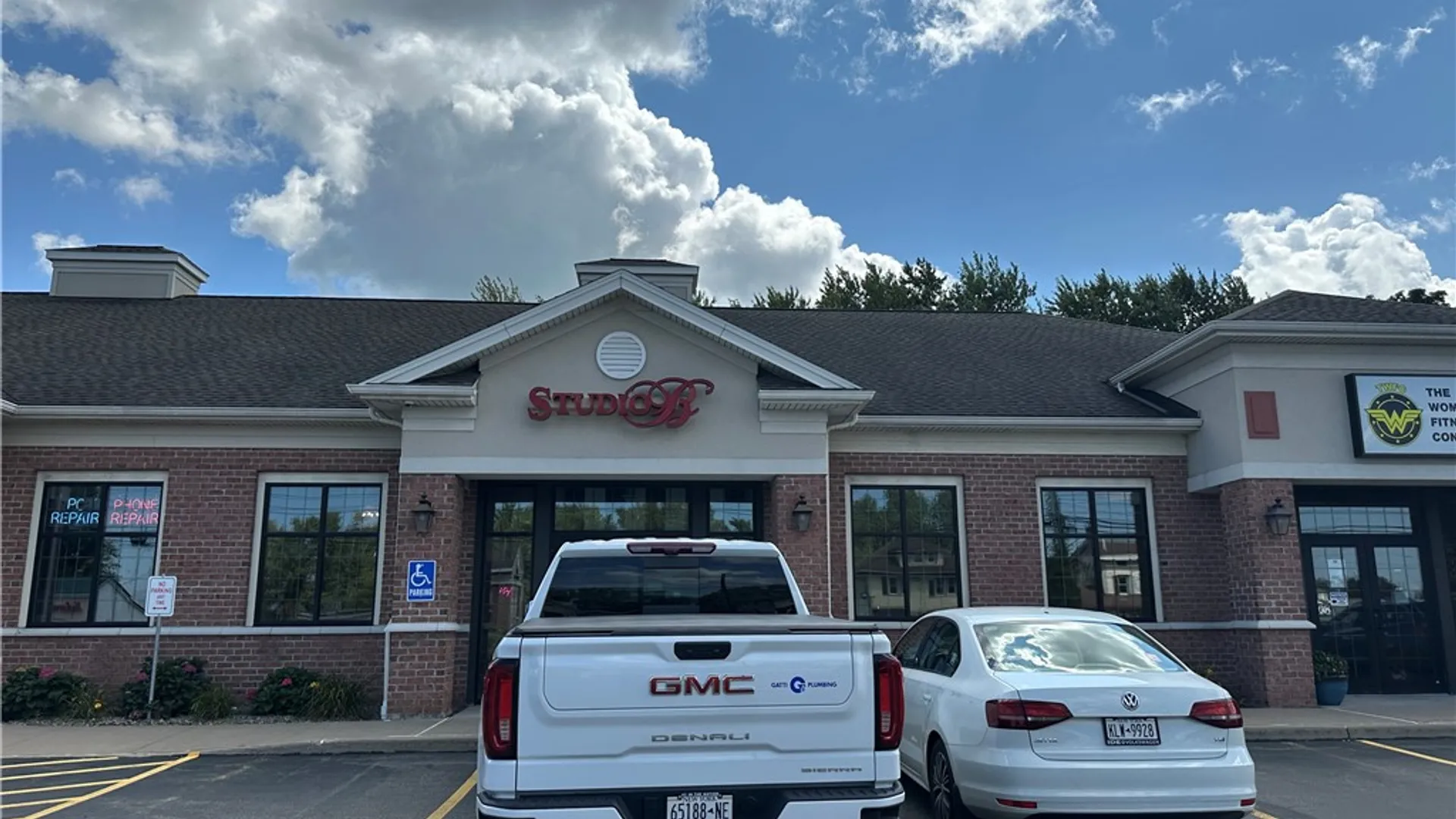 Property at 5017 Ridge Road, Parma, NY 14559 5