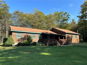 Property at 4 Aspen Way, Lafayette, PA 16701
