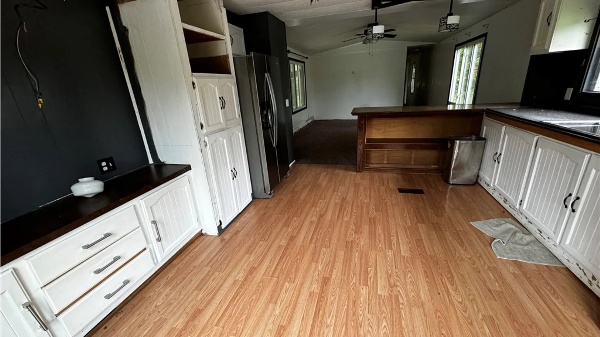Property at 21 briarwood, Batavia, NY 14020 11