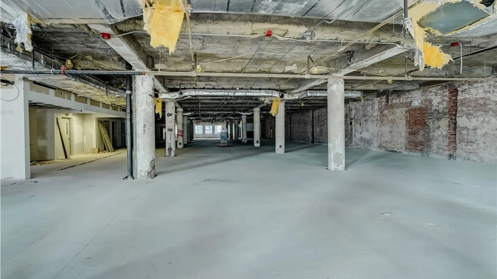 Property at 140 East Main Street, Rochester, NY 14604 25
