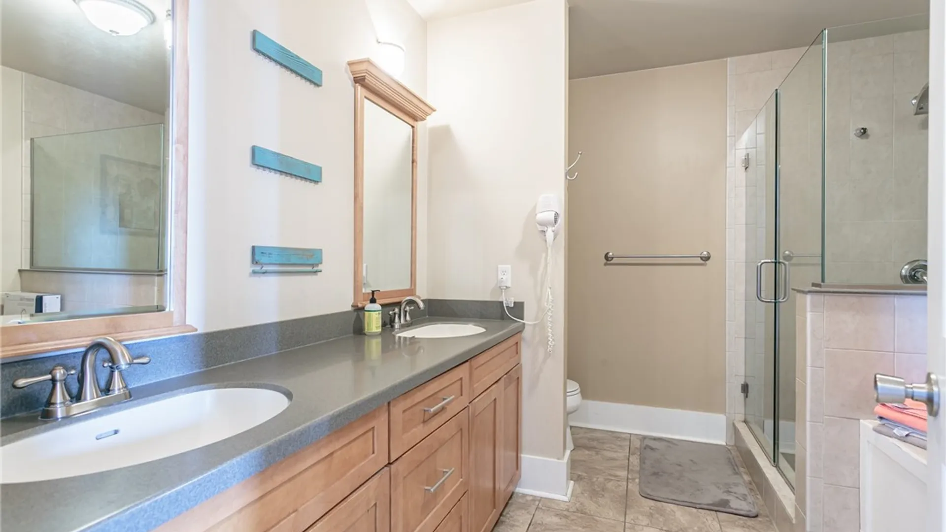 Property at 13 Niagara Street, Canandaigua City, NY 14424 22