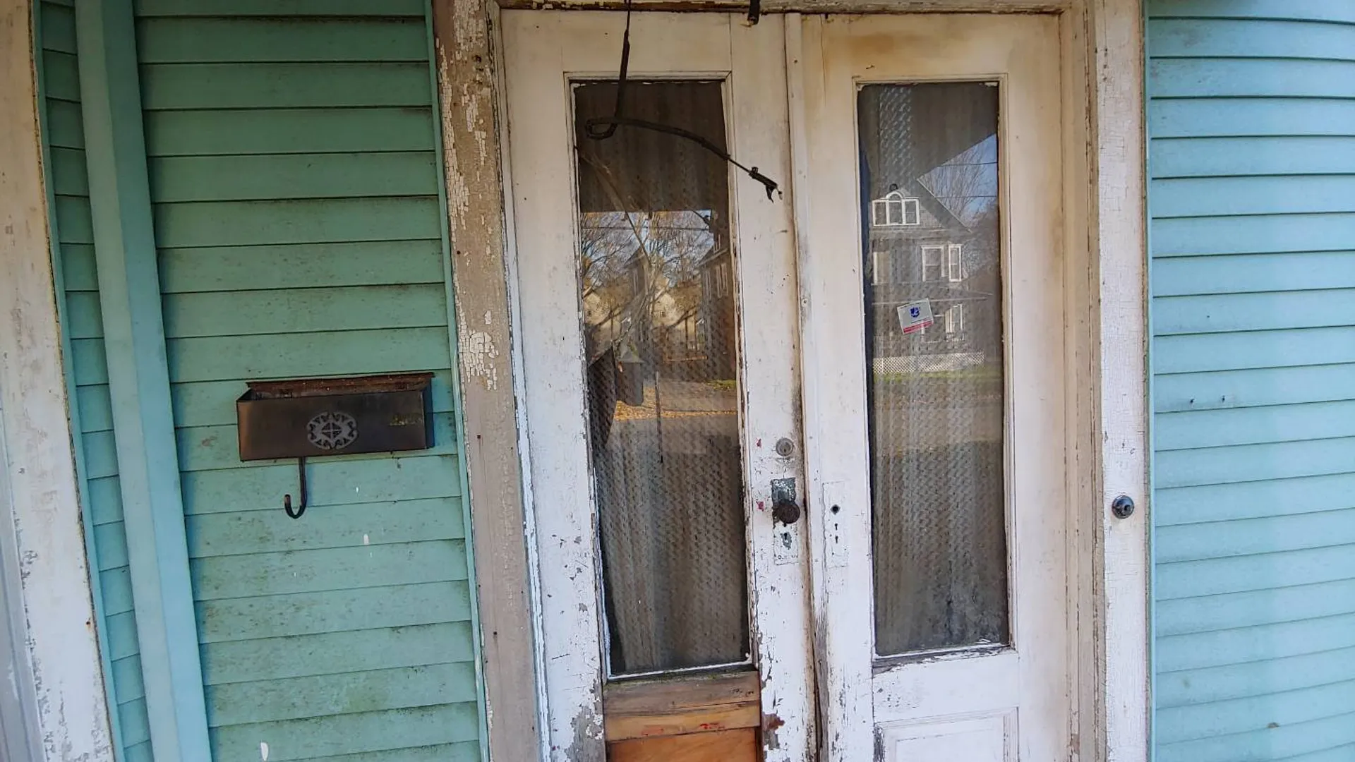 Property at 121 Borden Ave, Syracuse, NY 13205 5