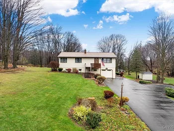 Property at 5302 Graves Rd, Westmoreland, NY 13490