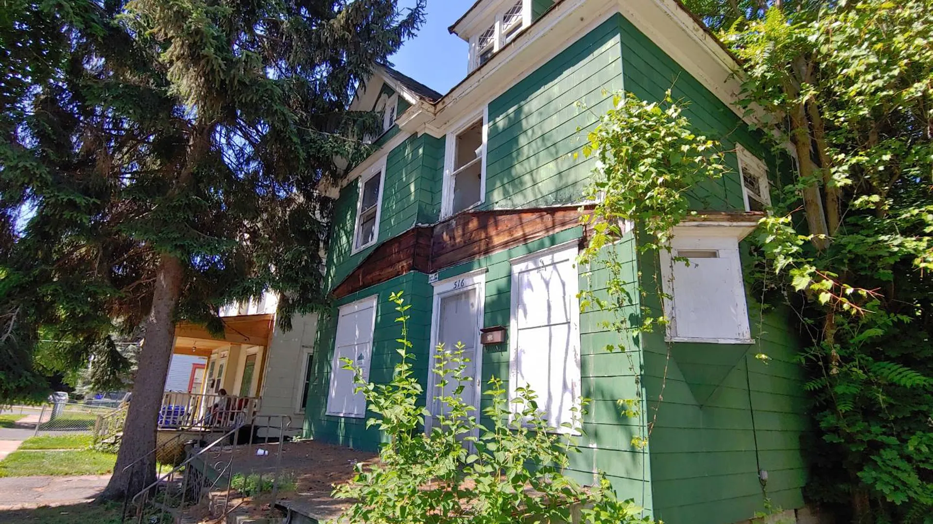 Property at 516 Garfield Ave, Syracuse, NY 13205 2