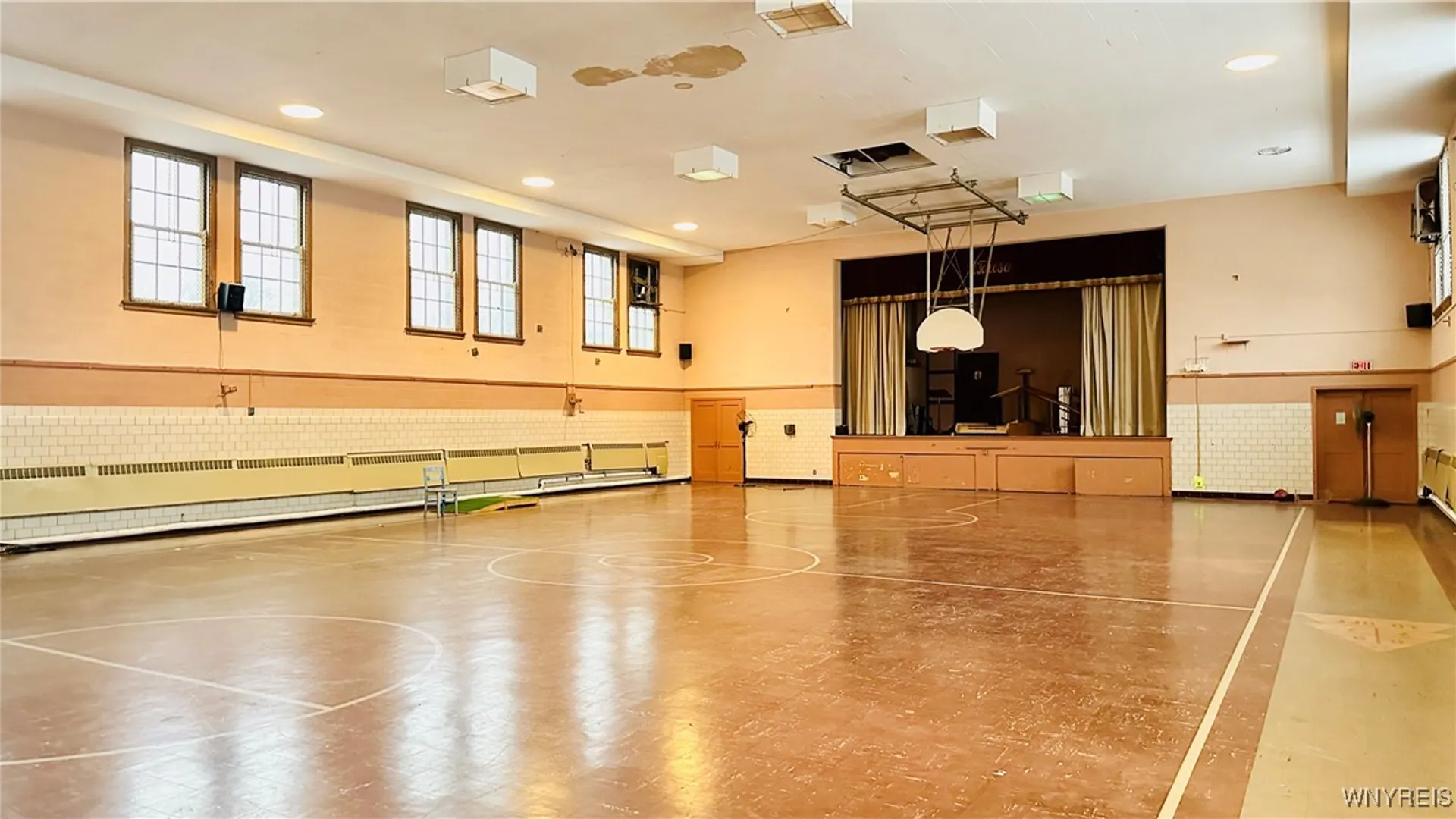 Property at 1018 College Avenue, Niagara Falls, NY 14305 32