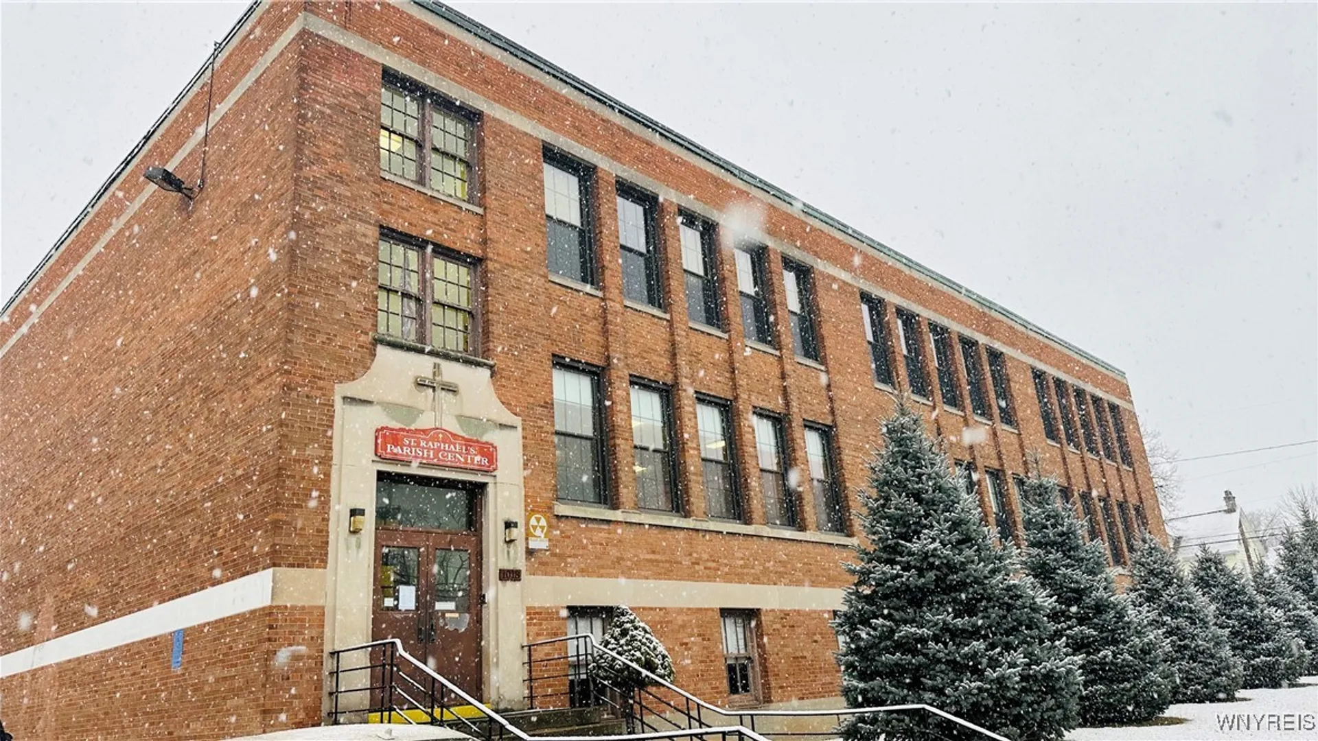 Property at 1018 College Avenue, Niagara Falls, NY 14305 5