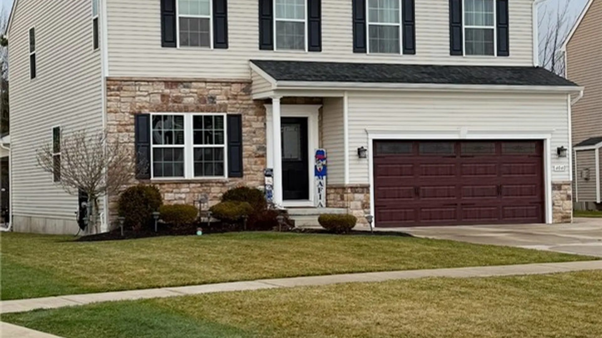 Property at 4040 Connors Way, Hamburg, NY 14219 2