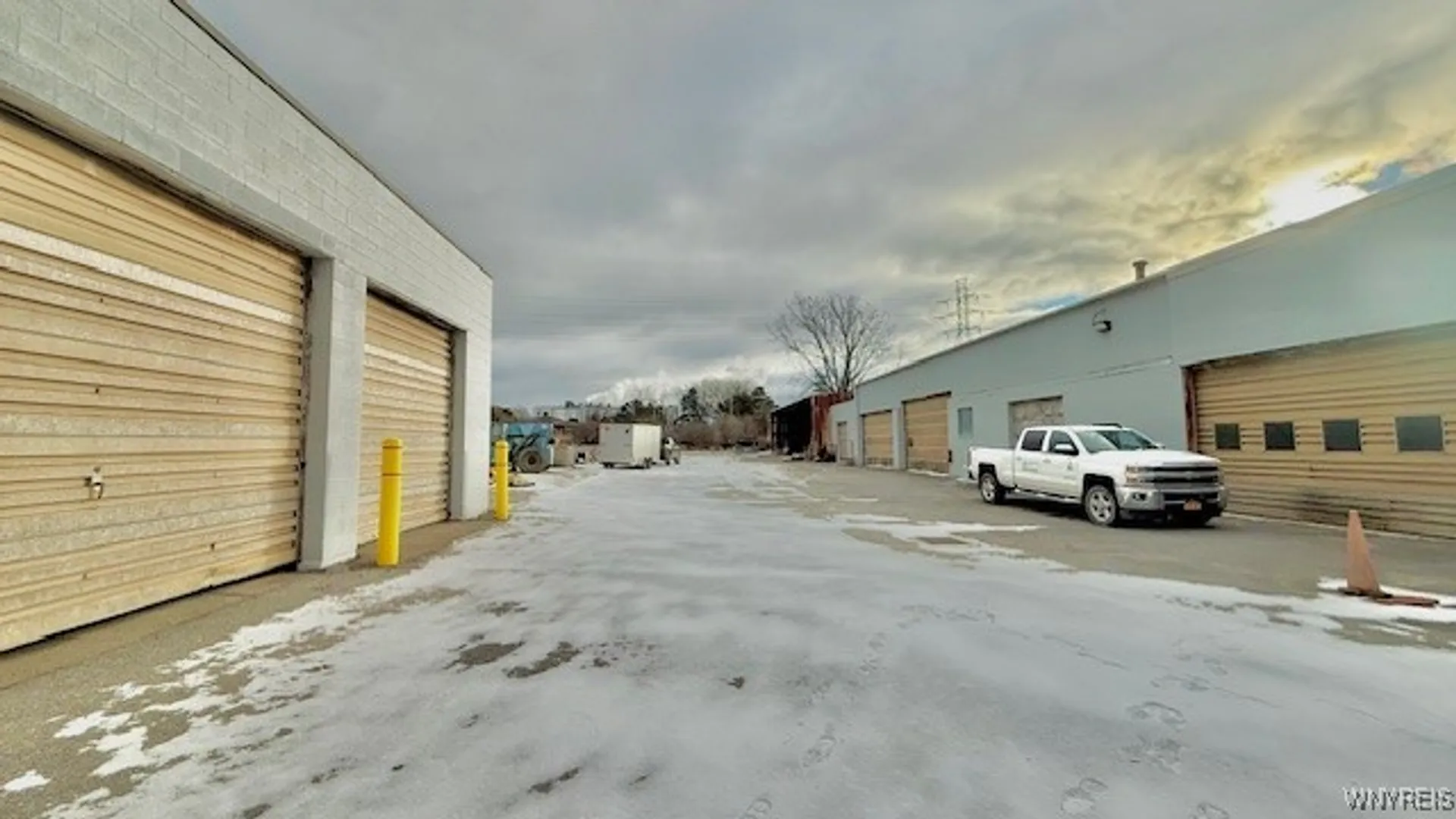 Property at 3925 Hyde Park Boulevard, Niagara, NY 14305 4