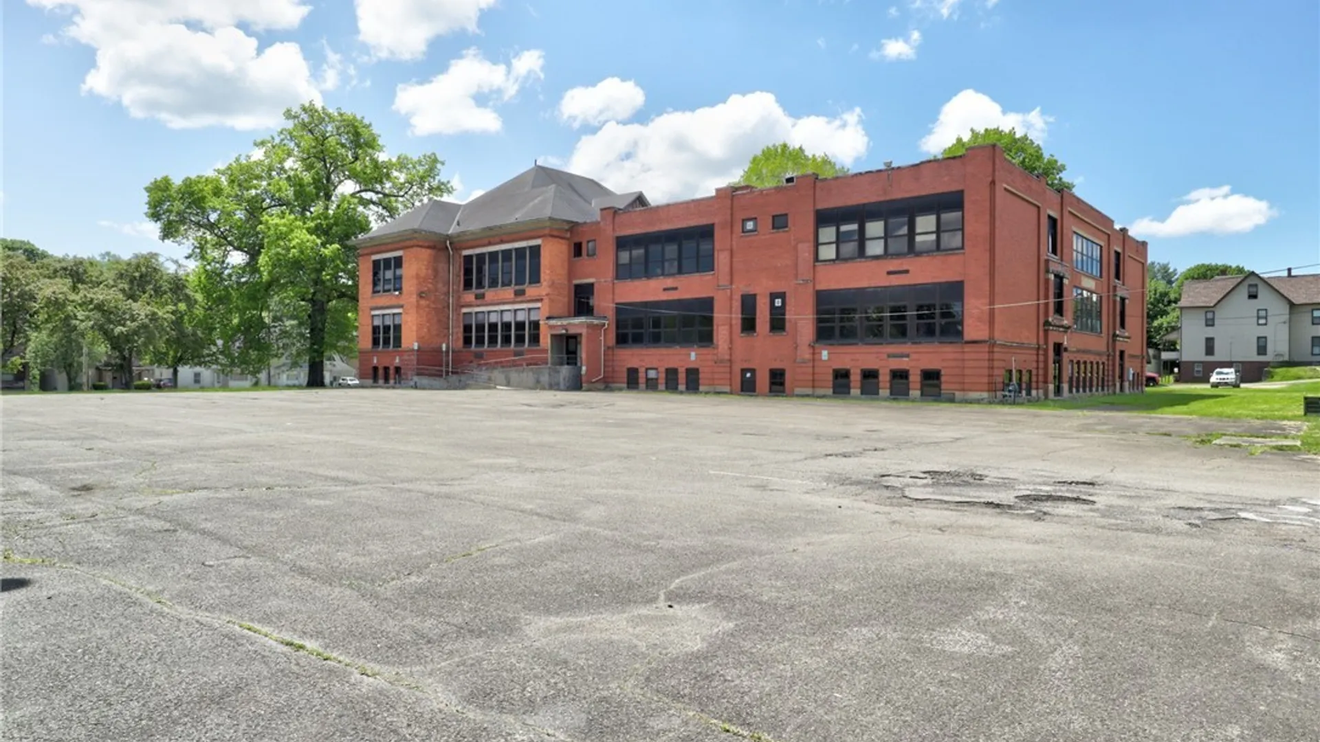 Property at 1101 2nd Street, Jamestown, NY 14701 4