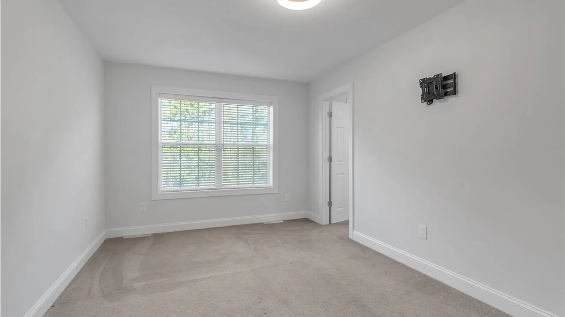 Property at 845 Casey Road, Amherst, NY 14051 16