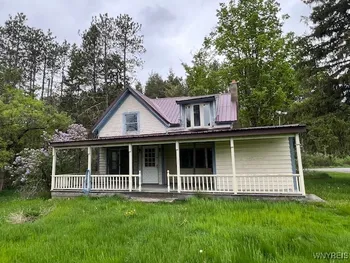 Property at 13191 Whitney Road, Holland, NY 14080