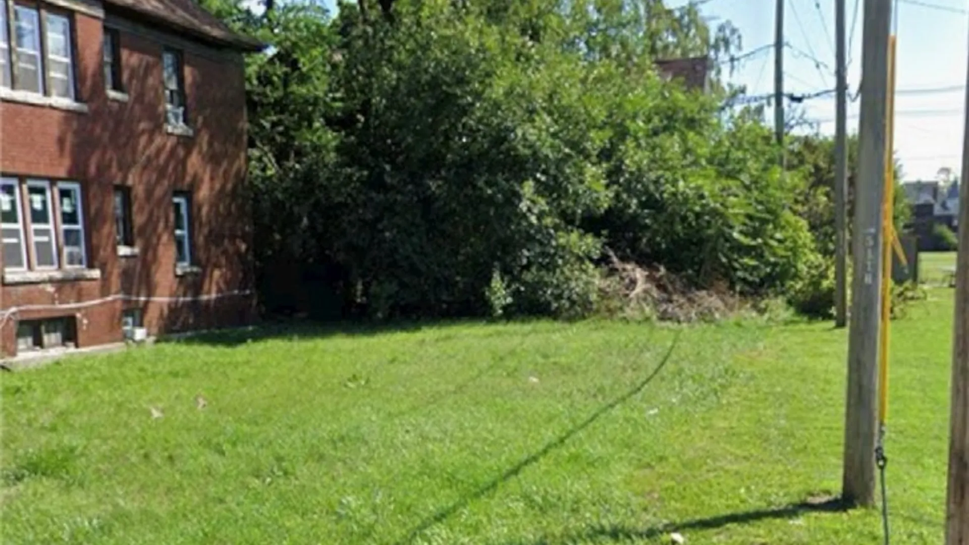 Property at 511 7th Street, Niagara Falls, NY 14301 2