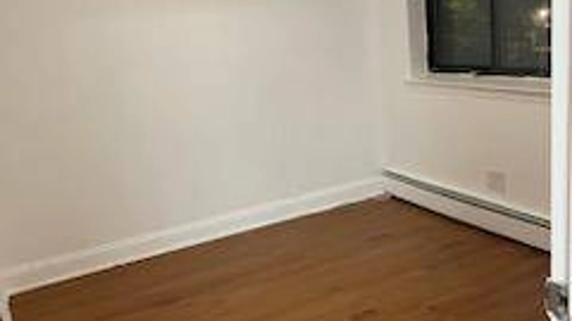 Property at 86 57 AVE, ELMHURST, NY 11373 4