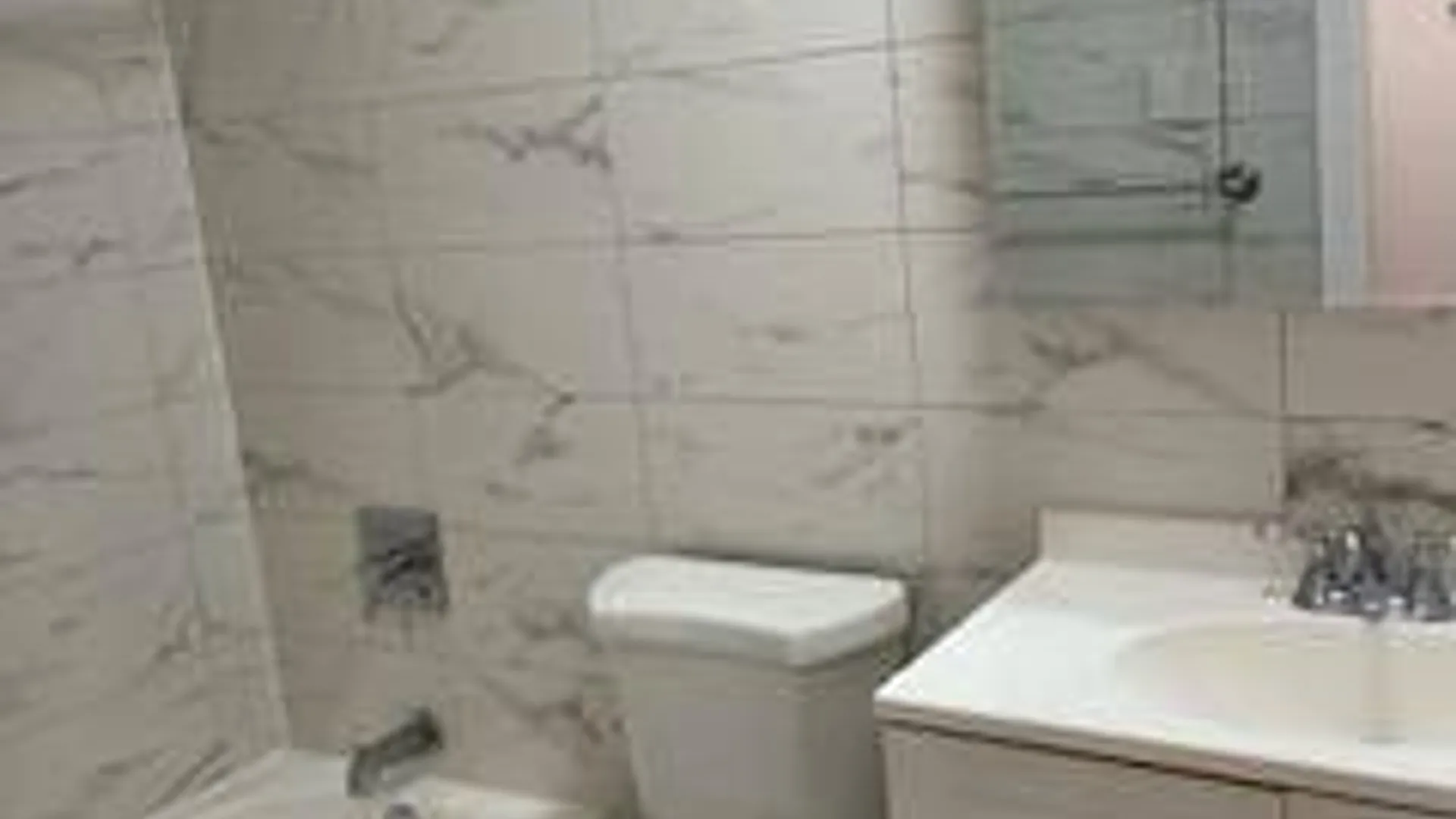 Property at 86 57 AVE, ELMHURST, NY 11373 7