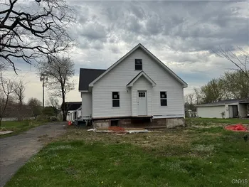 Property at 362 Long Branch Road, Geddes, NY 13209