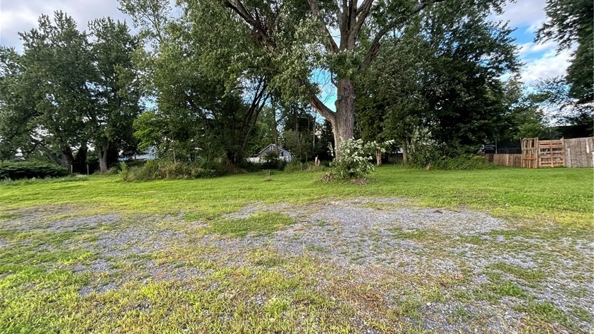 Property at 804-814 Erie Boulevard, Rome, NY 13440 4